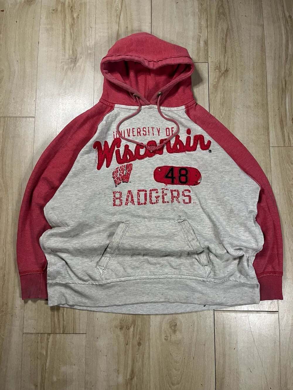 Fourth & One University of Wisconsin Badgers Graphic Raglan Hoodie